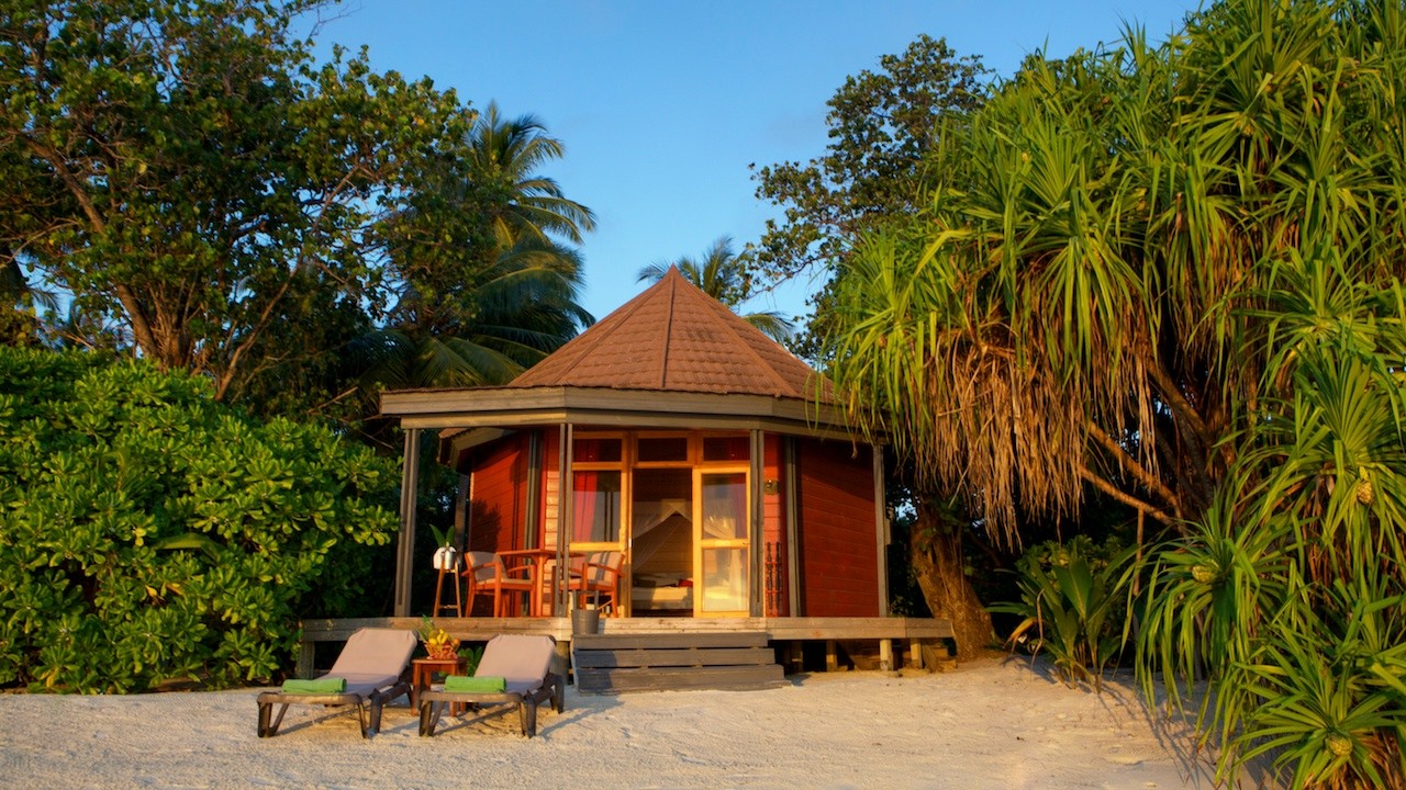 Komandoo Maldive Island Resort (Лавиани Атолл)