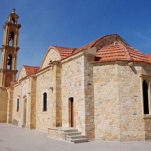 храм святых Киприана и Иустиньи.jpg
